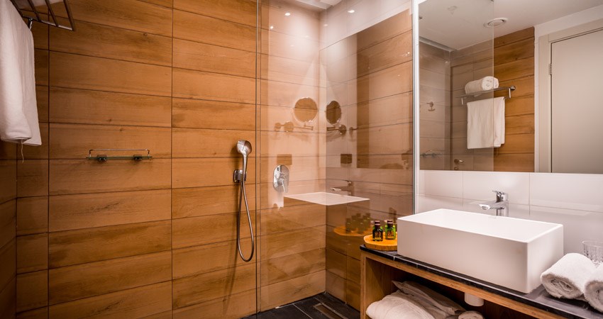 Kedem Hotel Tirat Carmel - Forest Suite Bathroom
