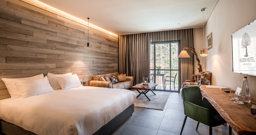 Kedem Hotel Tirat Carmel - Forest Blue Room
