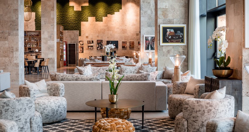 Kedem Hotel Tirat Carmel - Lobby Sitting Area