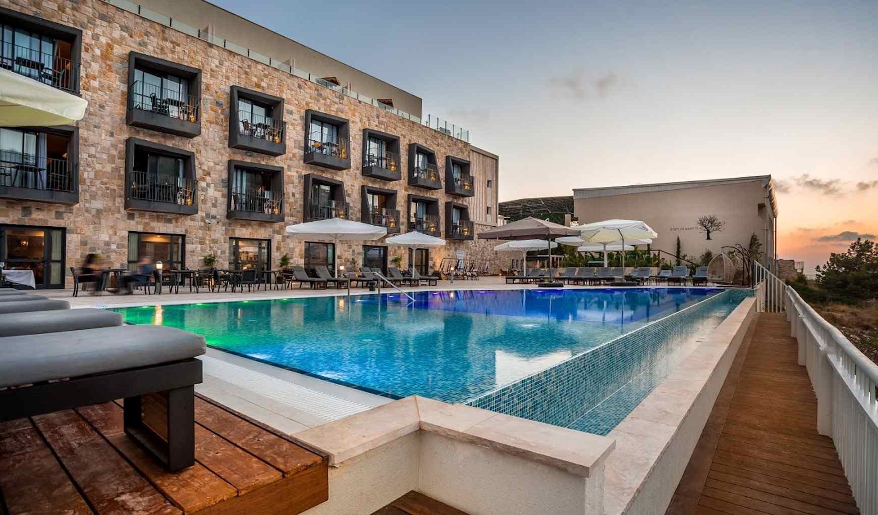 Kedem Hotel - Tirat Carmel